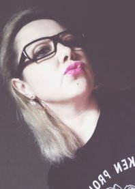    🇷