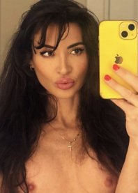 Lena(WhatsApp,Telegram)