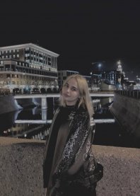 Аня